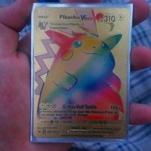 Holo, gold card Pikachu